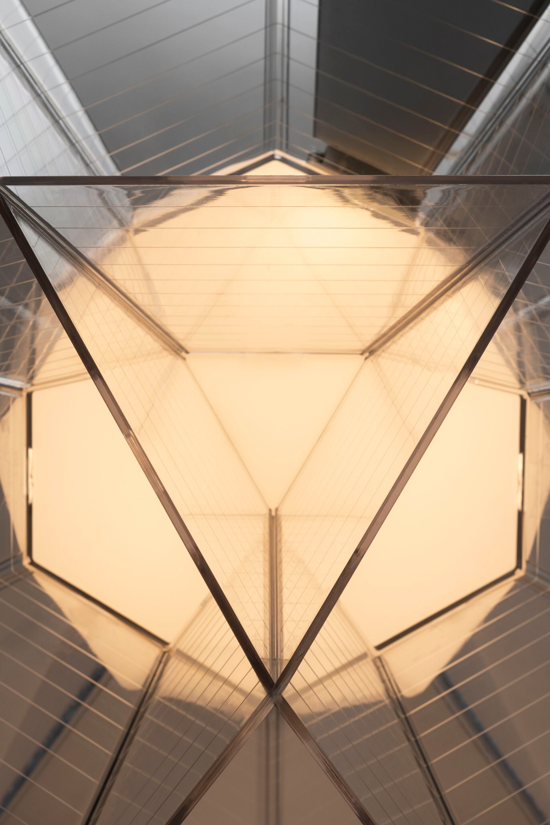 Стеклянная настольная лампа Artemide Arctic ARCH-00093041 - Вид №3