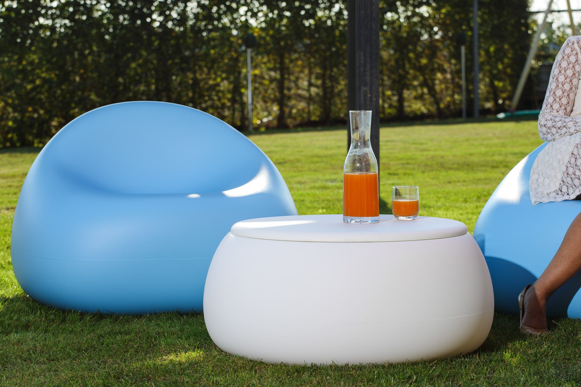 Журнальный столик из полиэтилена PLUST T Ball ARCH-00122215 - Вид №23