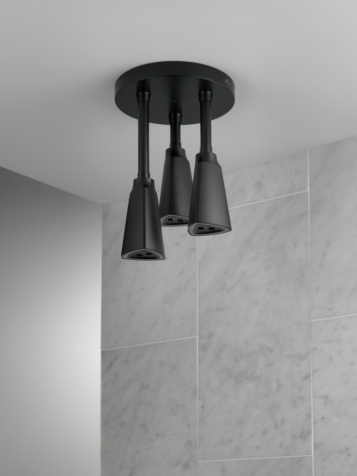 57140-BL25-L Подвесная душевая лейка Raincan со светодиодной подсветкой H2Okinetic® Delta Faucet Universal Showering Матовый черный  - Вид №6