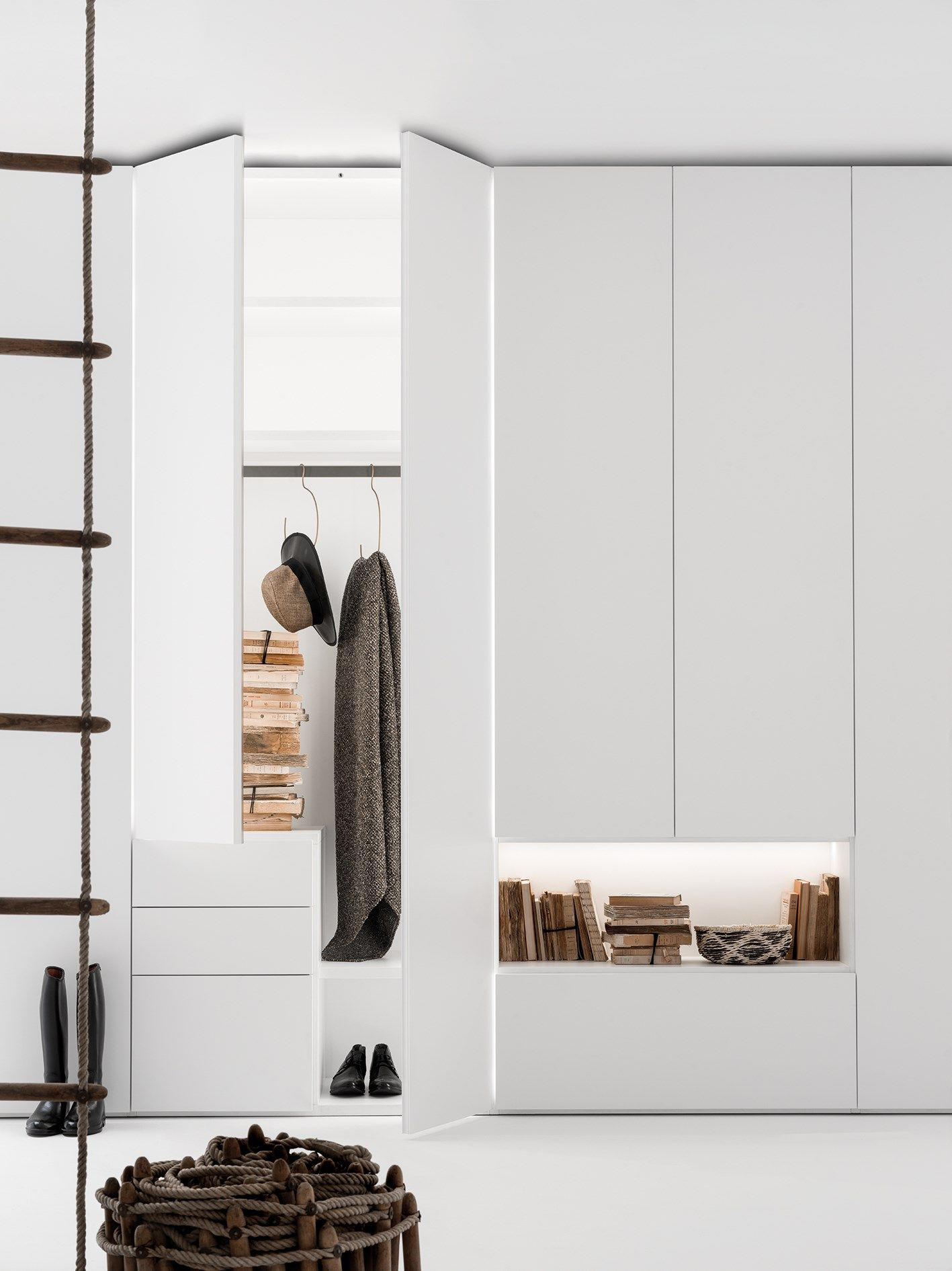 Шкаф с выдвижными ящиками и отсеками Caccaro сетка ARCH-00062317 - Вид №1