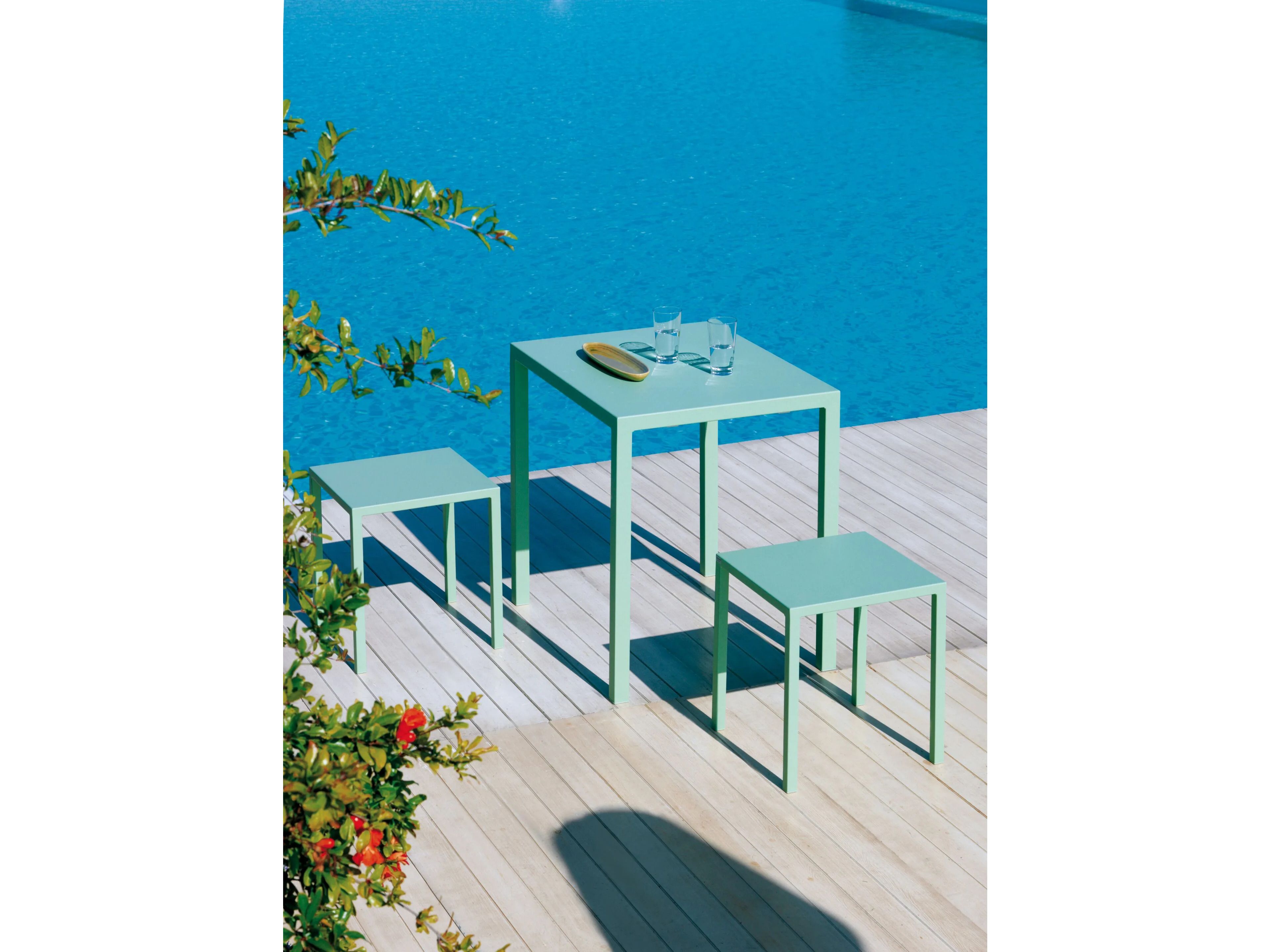 Высокий квадратный металлический садовый стол Vermobil Quatris ARCH-00059388 - Вид №1