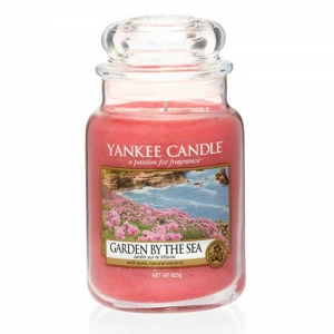 Свеча большая в стеклянной банке "Сад у моря" Garden by the sea 623 гр 110-150 часов YANKEE CANDLE  267861 Красный