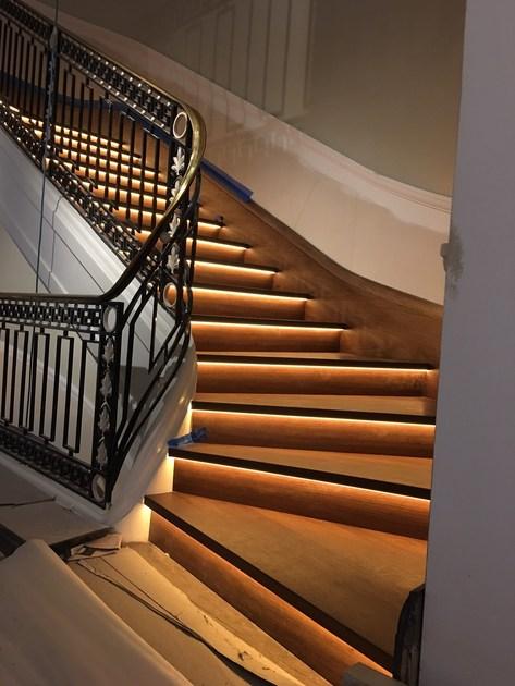 Siller Treppen Г-образная открытая лестница из массива дерева Park street sun-id-1434341 - Вид №1