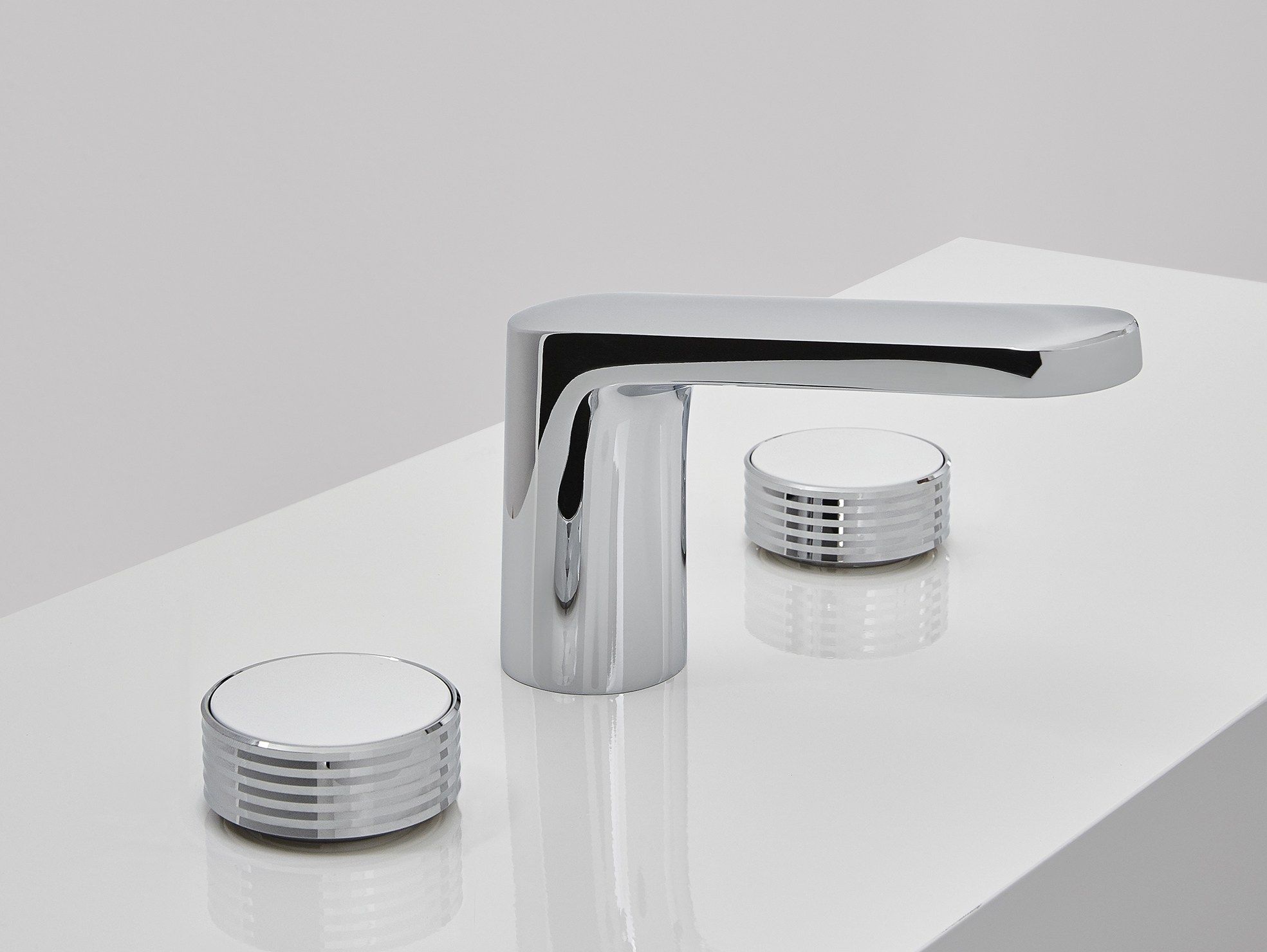 Хромированный латунный смеситель для раковины с 3 отверстиями FIMA CARLO FRATTINI текстура ARCH-00099302 - Вид №2