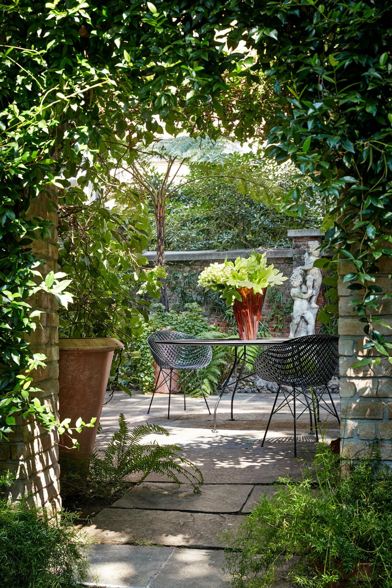 Круглый садовый стол со стальным основанием и столешницей из керамогранита Kartell GLOSSY ARCH-00030876 - Вид №13