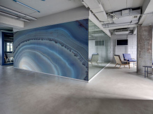 Декоративная панель из алюминия, стекла или ПММА