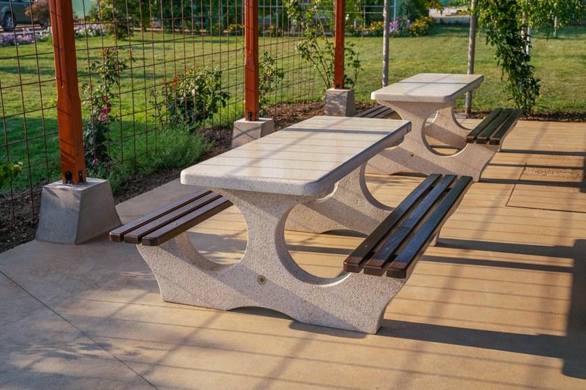 ENCHO ENCHEV - ETE Стол для пикника из бетона и дерева  116  - Вид №1