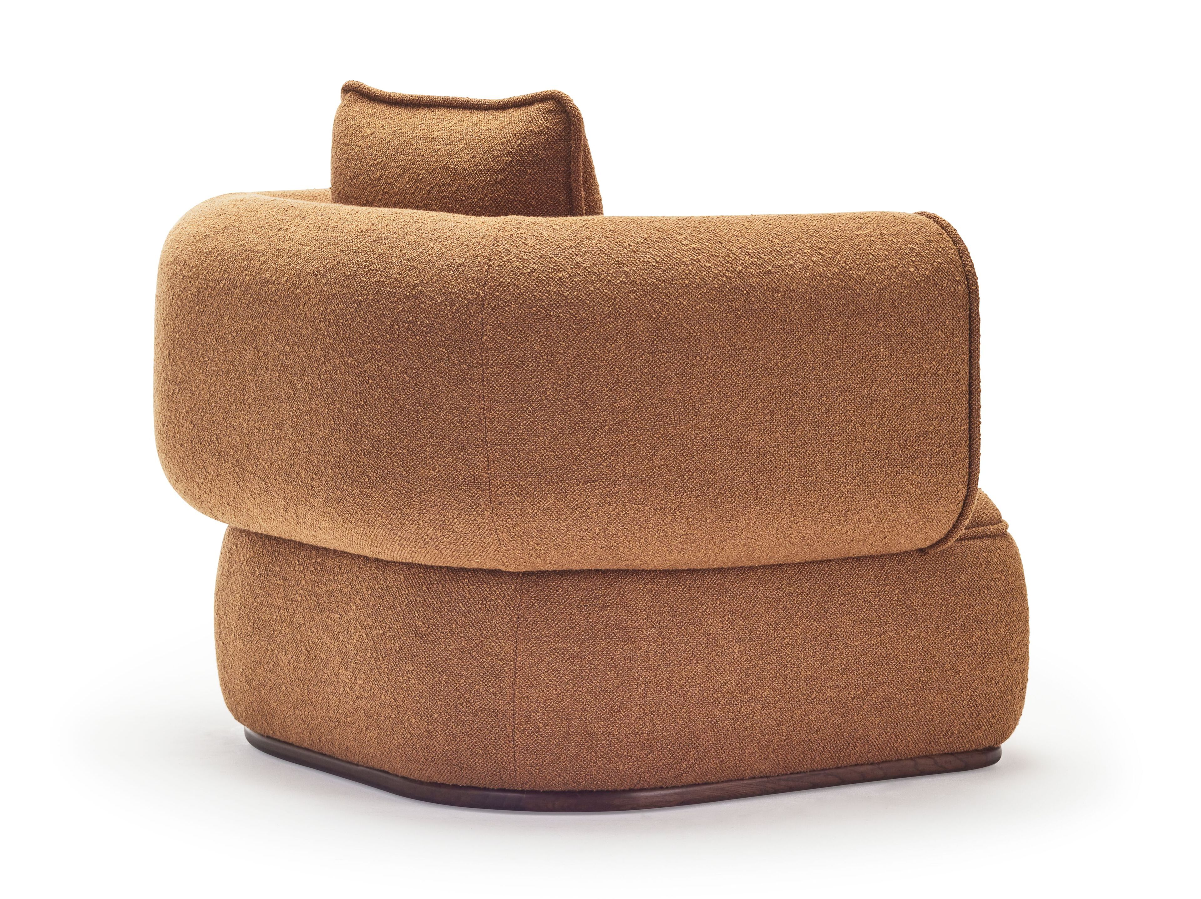 Тканевое кресло с подлокотниками Papell Design Chestar ARCH-00115551 - Вид №1