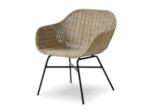 Кресло из ротанга с подлокотниками