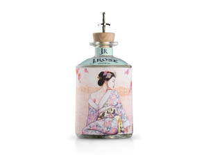 Бутылка джина с этикеткой ручной работы