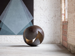 Бронзовая скульптура