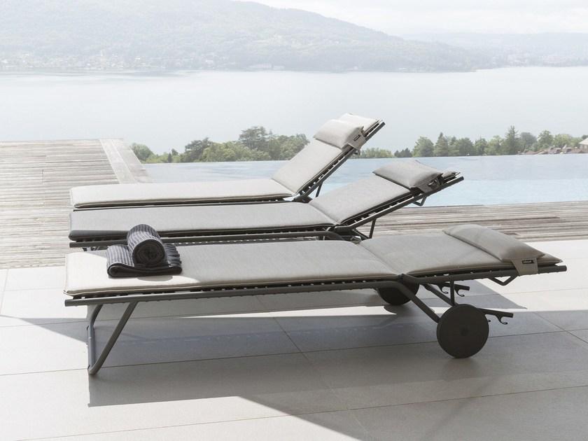 Lafuma Mobilier Складной садовый лежак на колесиках Gordes Lfm2721 - Вид №4