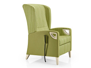 Кресло с электроприводом