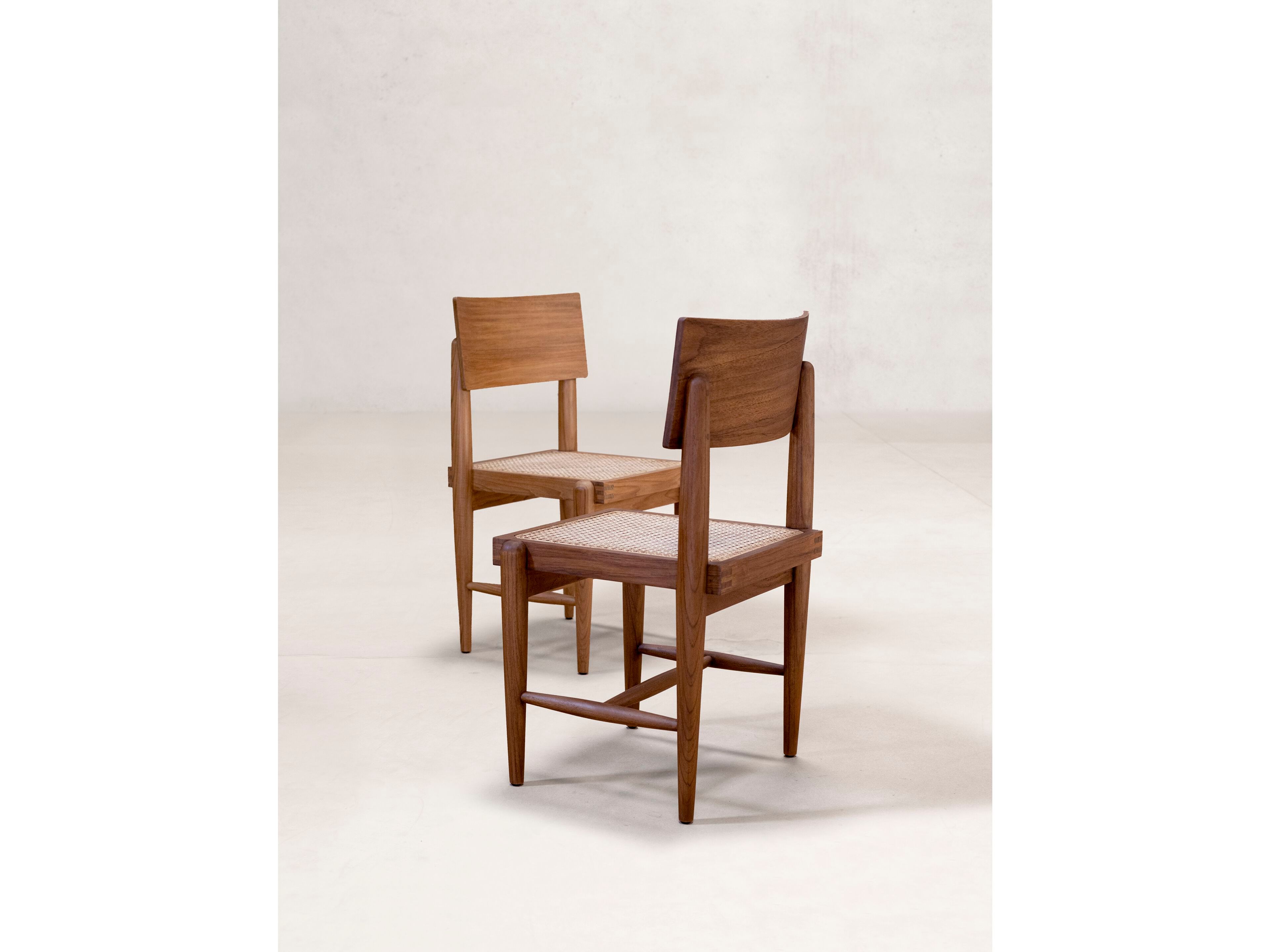 Стул из тикового дерева Phantom Hands Адитья Пракаш ARCH-00143045 - Вид №2