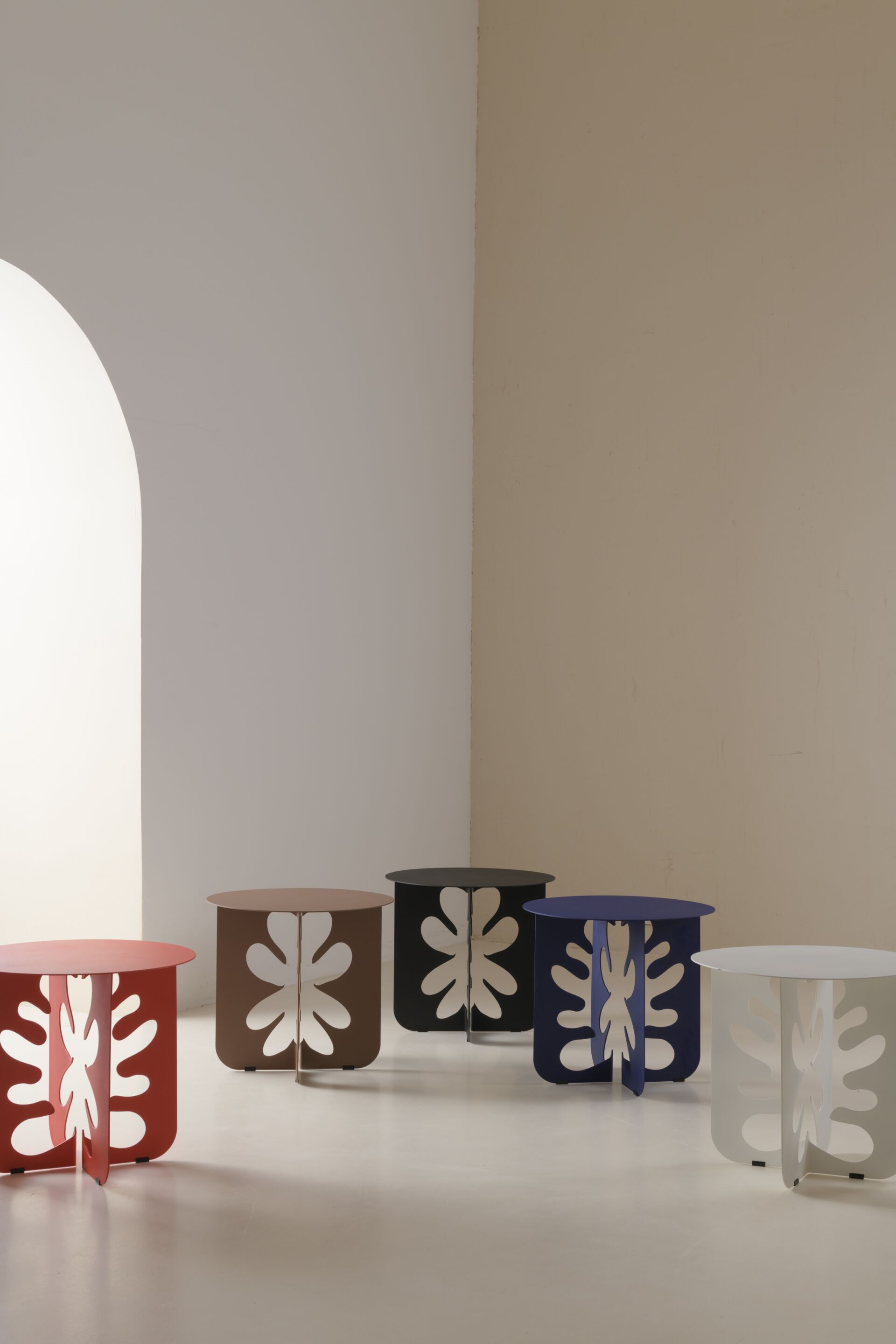 Круглый стол из листового металла Shishka Project Art Table ARCH-00027344 - Вид №7