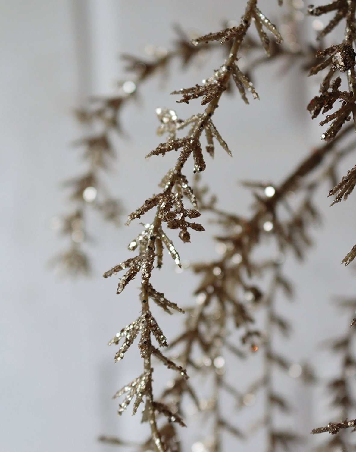 1707 331 a3 Вешалка для искусственного декора с глиттером, 120 см, золото H-andreas  - Вид №2
