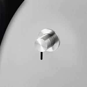 Смеситель для душа сталь глянцевая с черной ручкой Toki Radomonte TKI8LCIL22