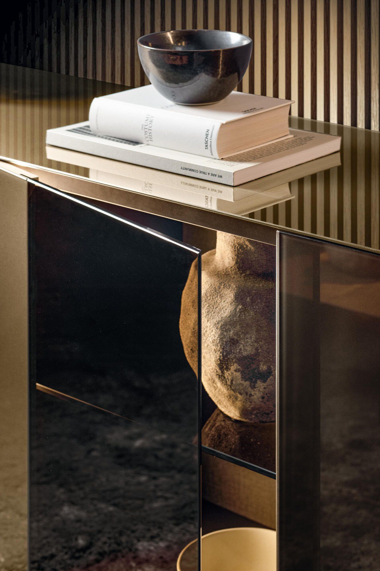 Стеклянный шкаф для телевизора Lago N. O. W ARCH-00062024 - Вид №1