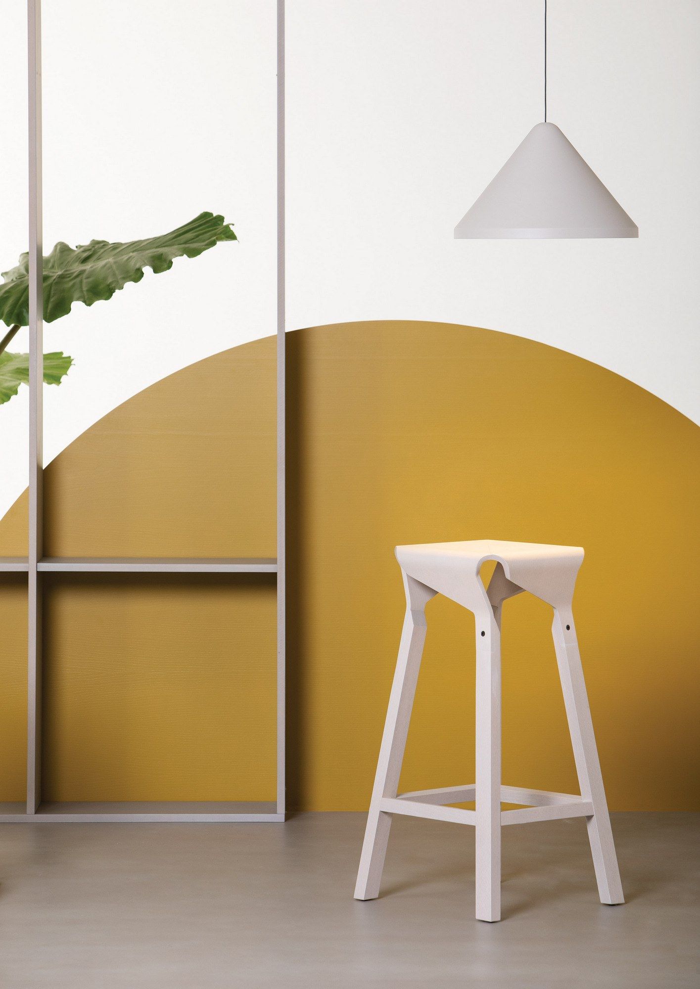 Высокий деревянный табурет с подставкой для ног Vergés Naoshima ARCH-00121766 - Вид №7