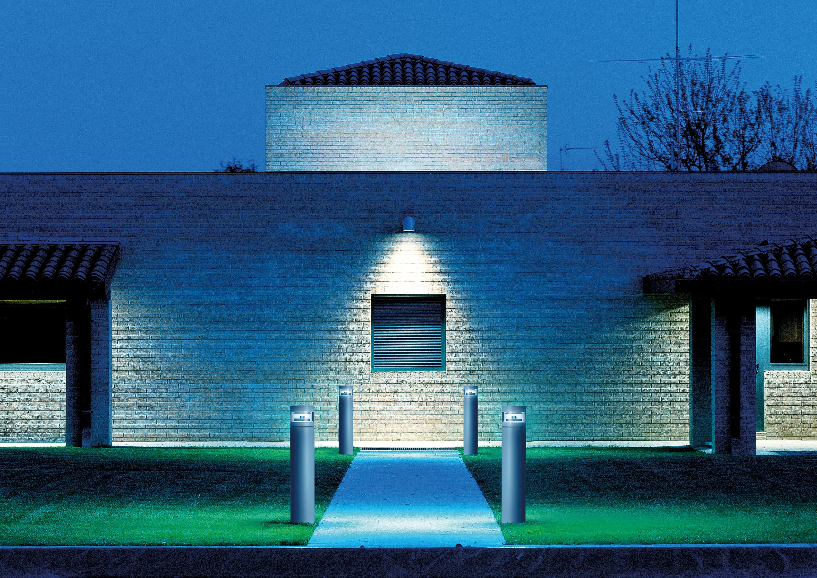 Литой алюминиевый светодиодный светильник SIMES Ikonic ARCH-00077112 - Вид №2