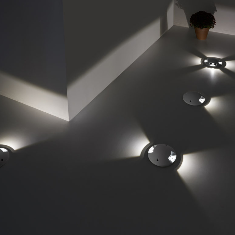 095742 Напольный светильник LED Surface 55-9947-34-CM Leds C4 Xena 