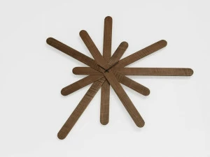 Casamania & Horm Настенные часы из дуба или ореха