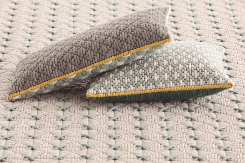 GAN Квадратная подушка ручной вышивки из ткани Silaï sun-id-1511836 - Вид №3