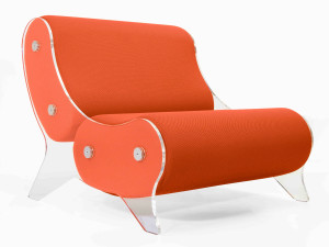 Кресло с подлокотниками