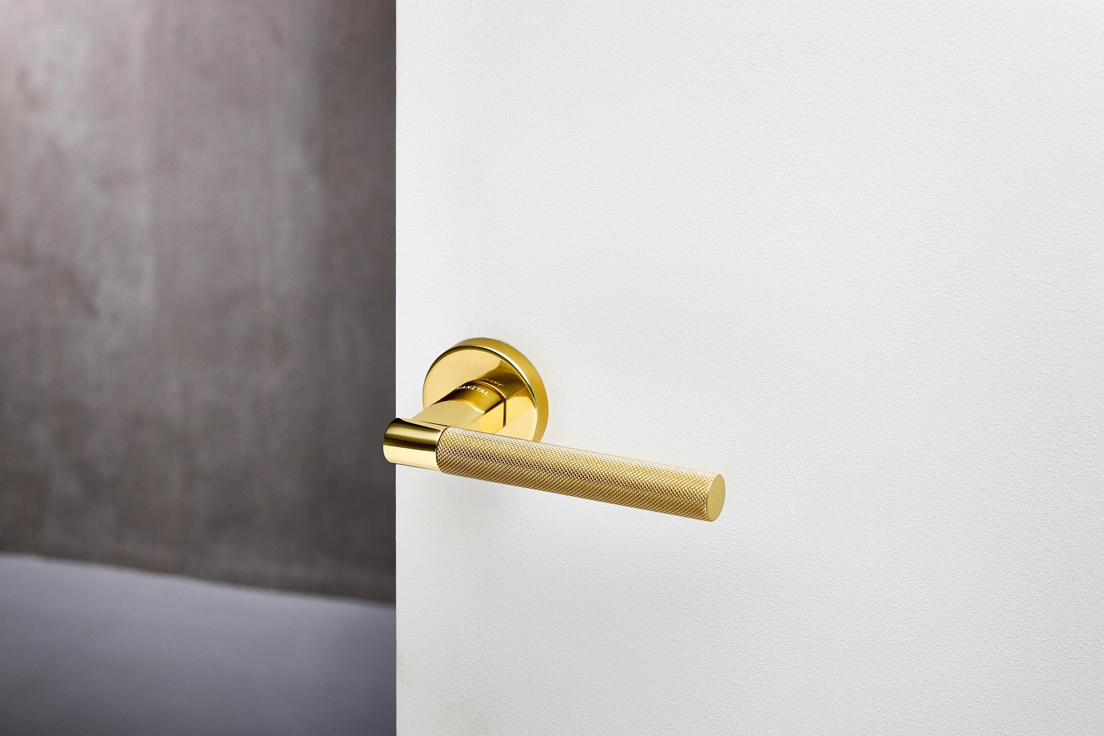 Латунная ручка на розетке Manital круглый ARCH-00078361 - Вид №3