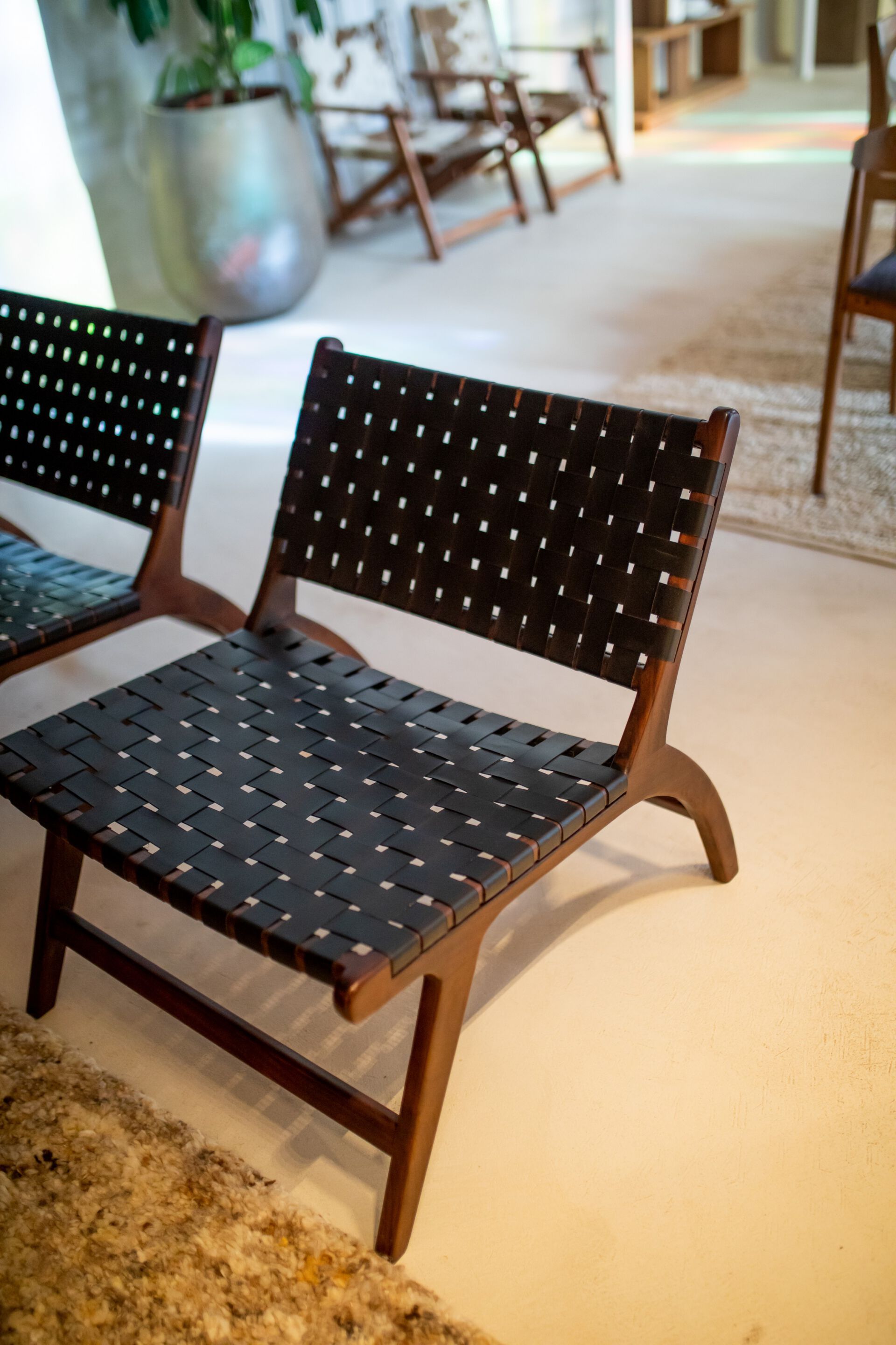 Кресло из кожи буйвола POMAX Aosta ARCH-00059570 - Вид №6