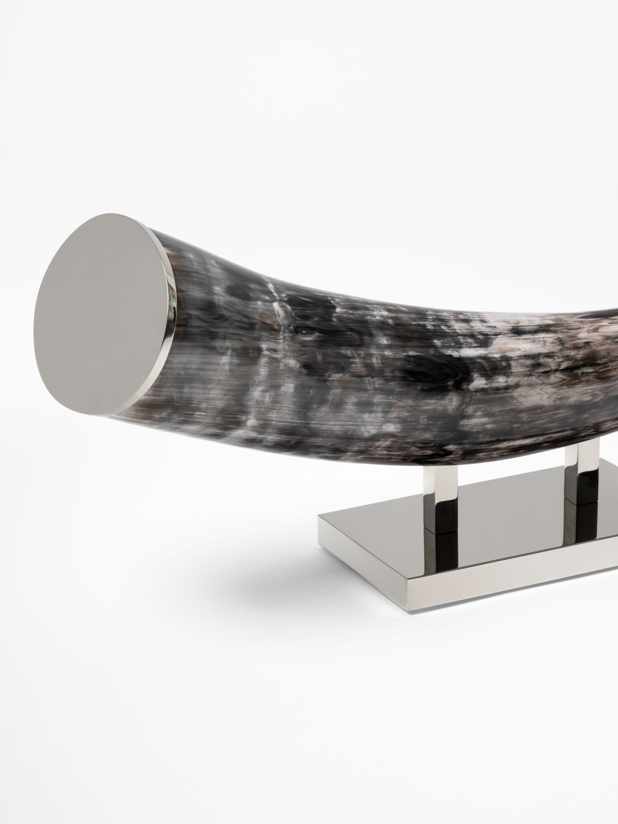 Скульптура из рога и латуни Zanchi 1952 ZHID06BNNK ARCH-00007274 - Вид №1