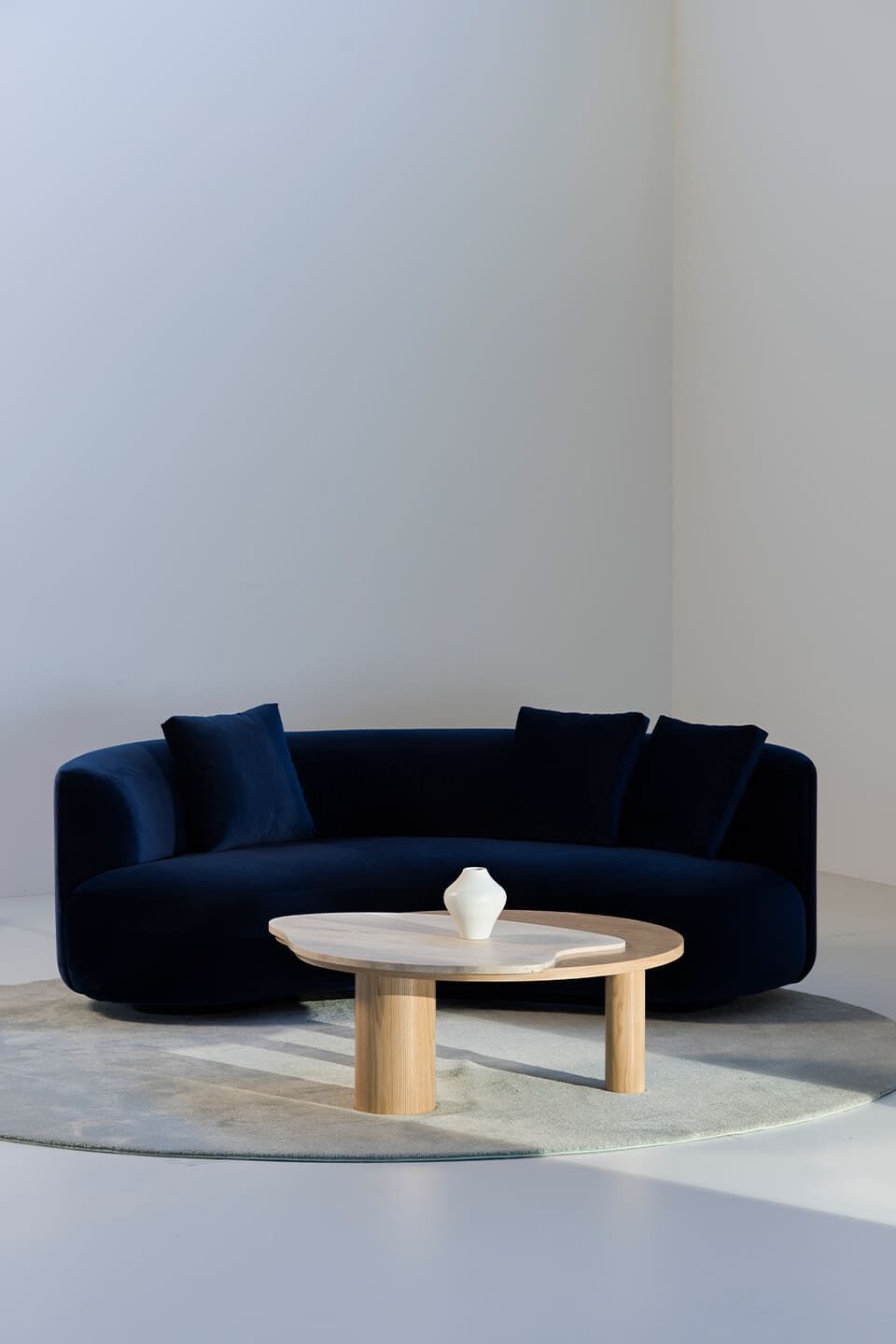 Журнальный столик из травертина и дуба Greenapple Bordeira ARCH-00100779 - Вид №5