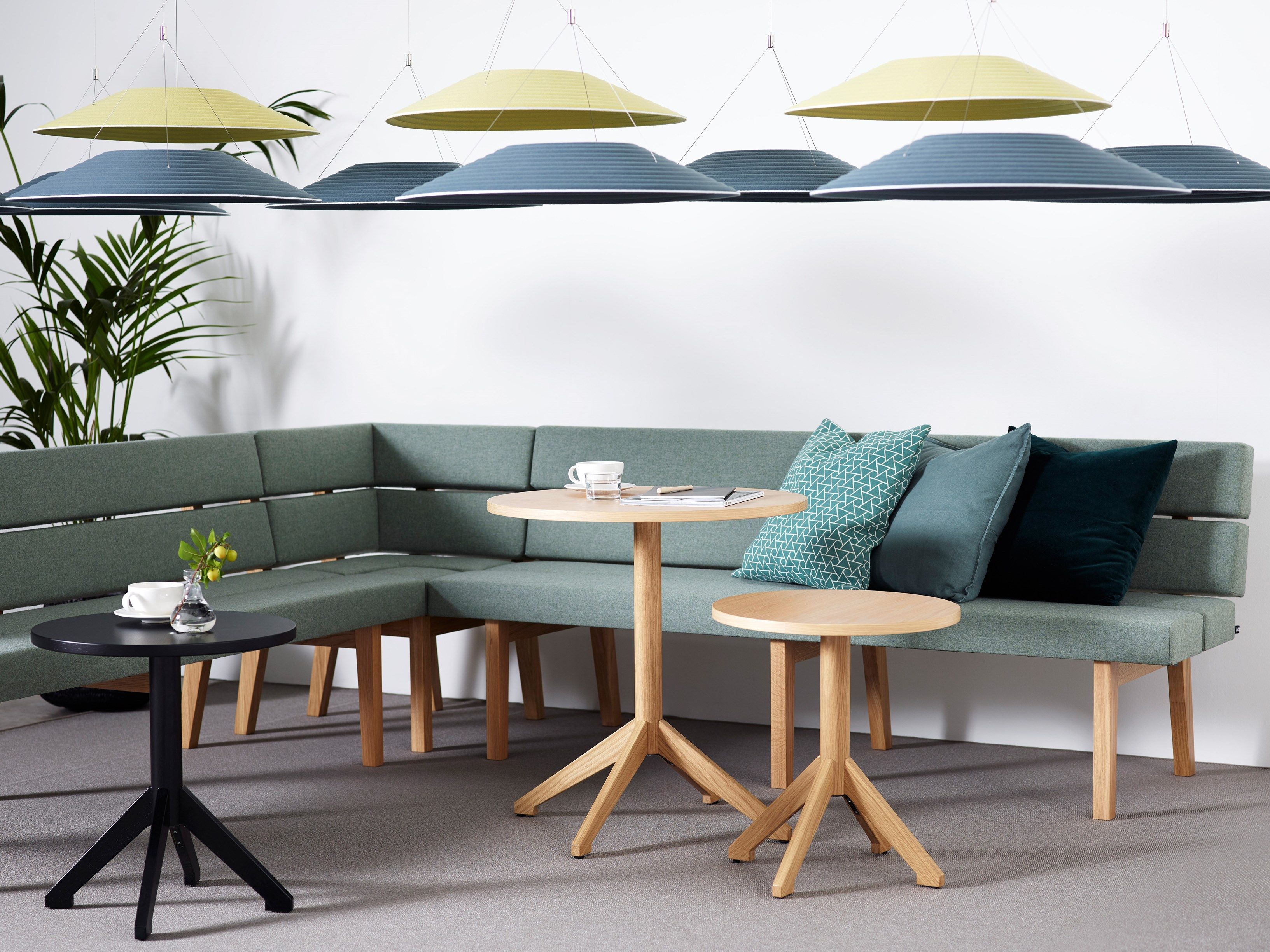 Круглый стол из дерева Karl Andersson LOCUS ARCH-00060248 - Вид №2