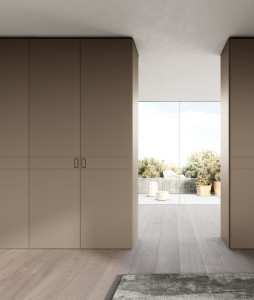 Секционный шкаф с откидной створкой из кожи