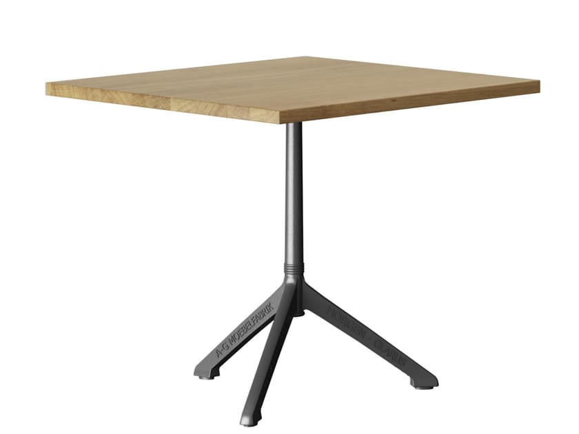 Квадратный обеденный стол из массива дерева horgenglarus EPOC ARCH-00030913