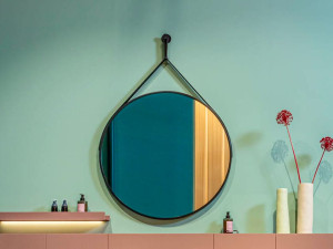 Зеркало из искусственной кожи для ванной комнаты с настенной рамкой