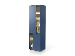 Витрина со встроенным освещением