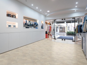 Нескользящий виниловый пол