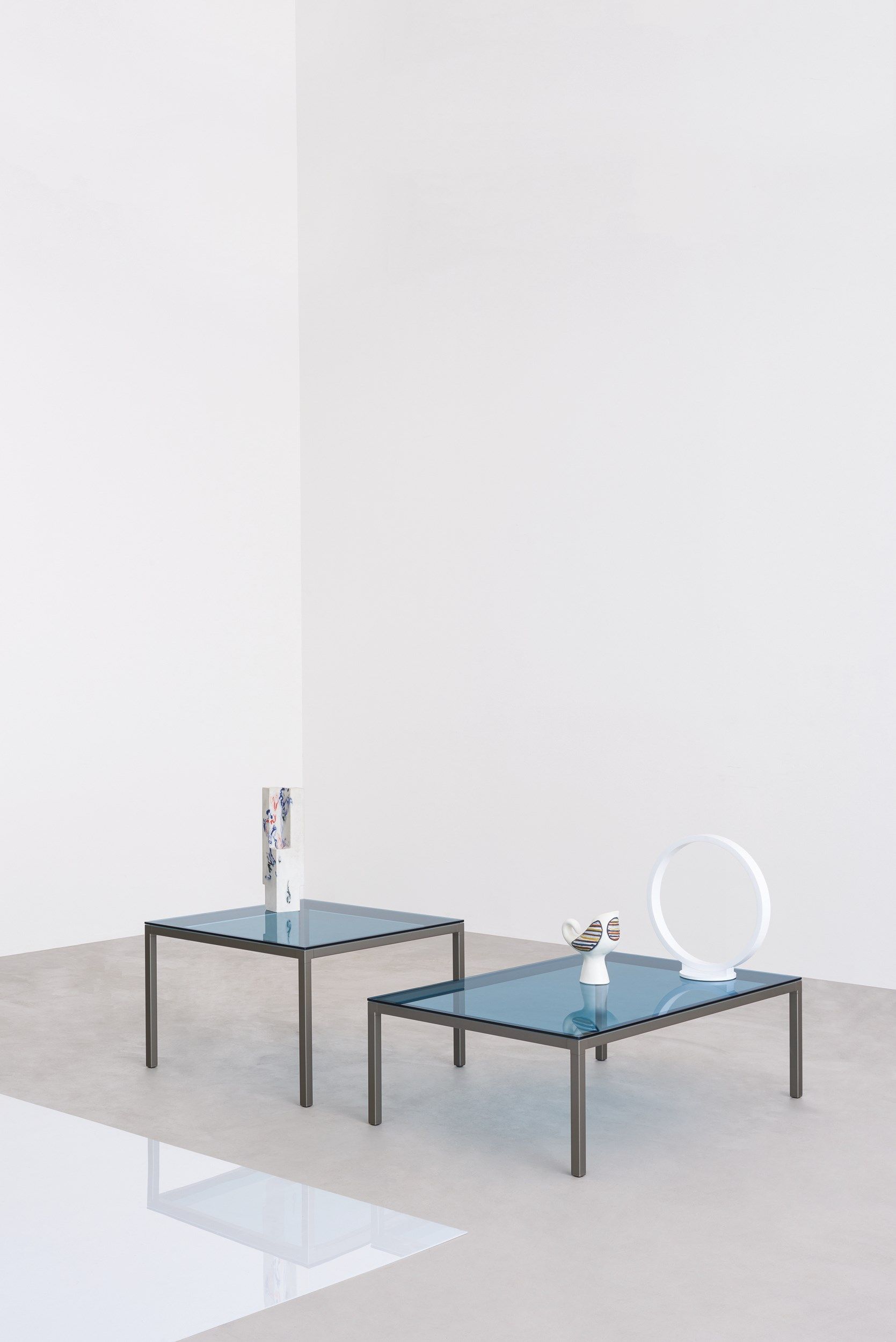 Прямоугольный низкий стол из стали и хрусталя Desalto HELSINKI 30 ARCH-00086497 - Вид №1