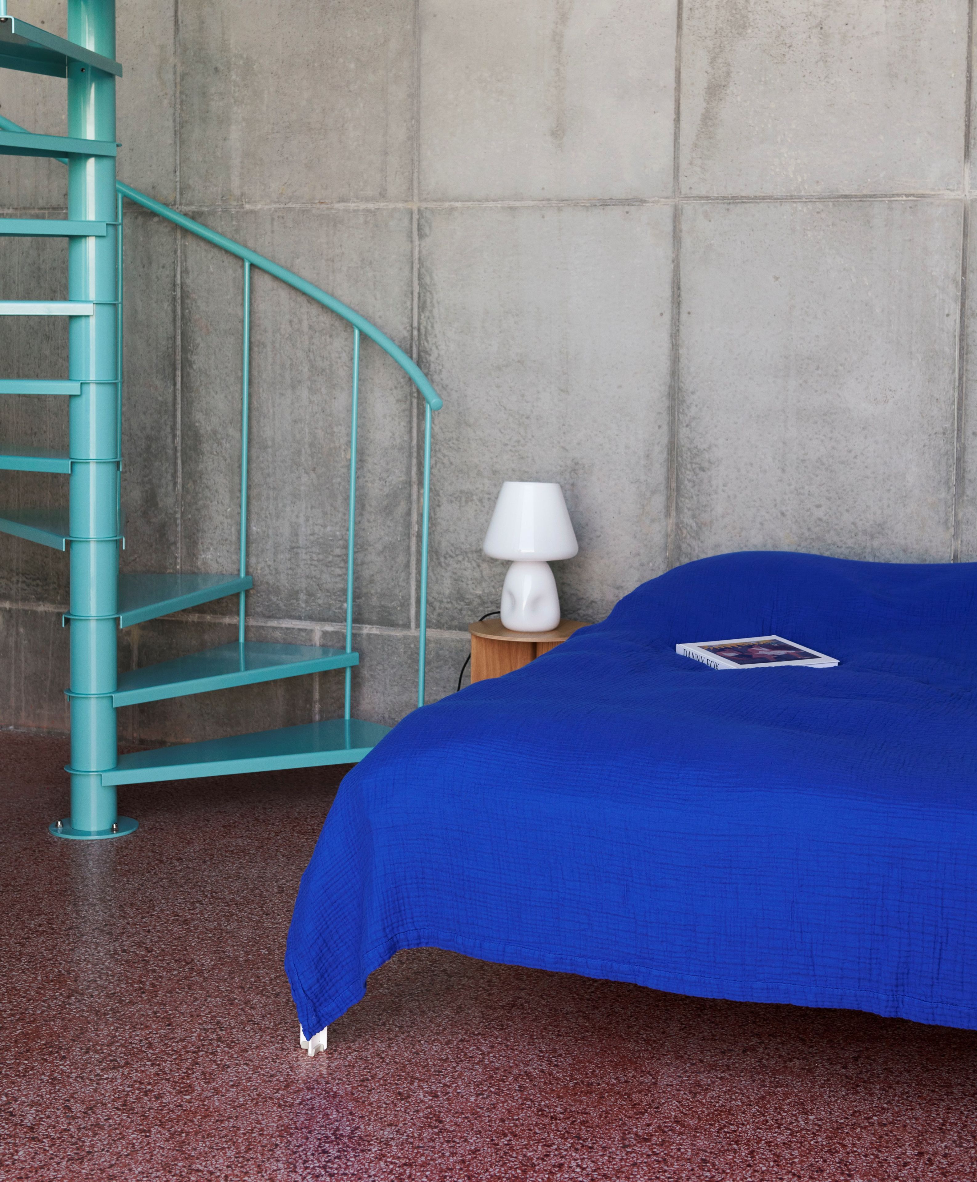 Светодиодная настольная лампа из дутого стекла Hay Apollo ARCH-00081062 - Вид №1