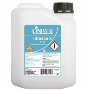 UNIVER Раствор для удаления водорослей и плесени со стен