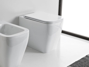 Напольный керамический туалет