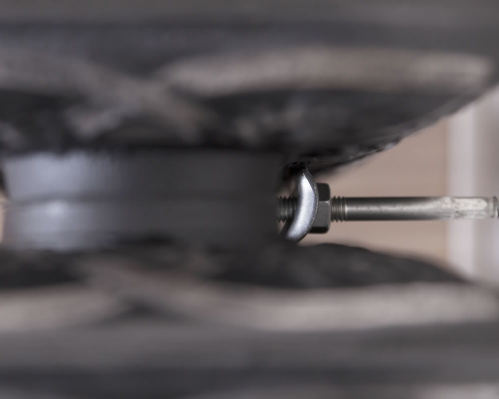 LD056 Настенное крепление - шестигранная резьба - оцинковка Сarronheating  - Вид №4