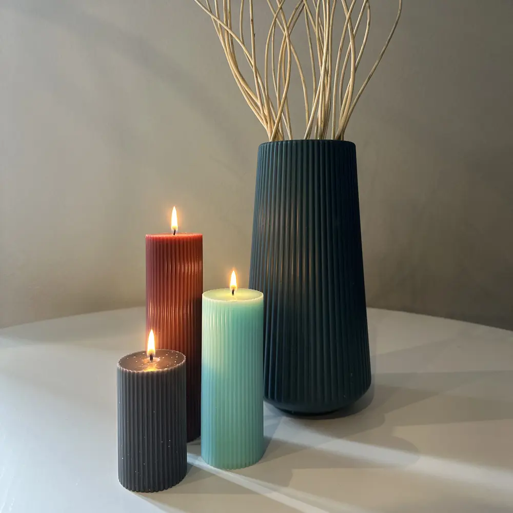 Дизайнерская свеча-столбик Santreyd Ribbed зеленый 15 см 89370285 STLM-0829637 - Вид №4