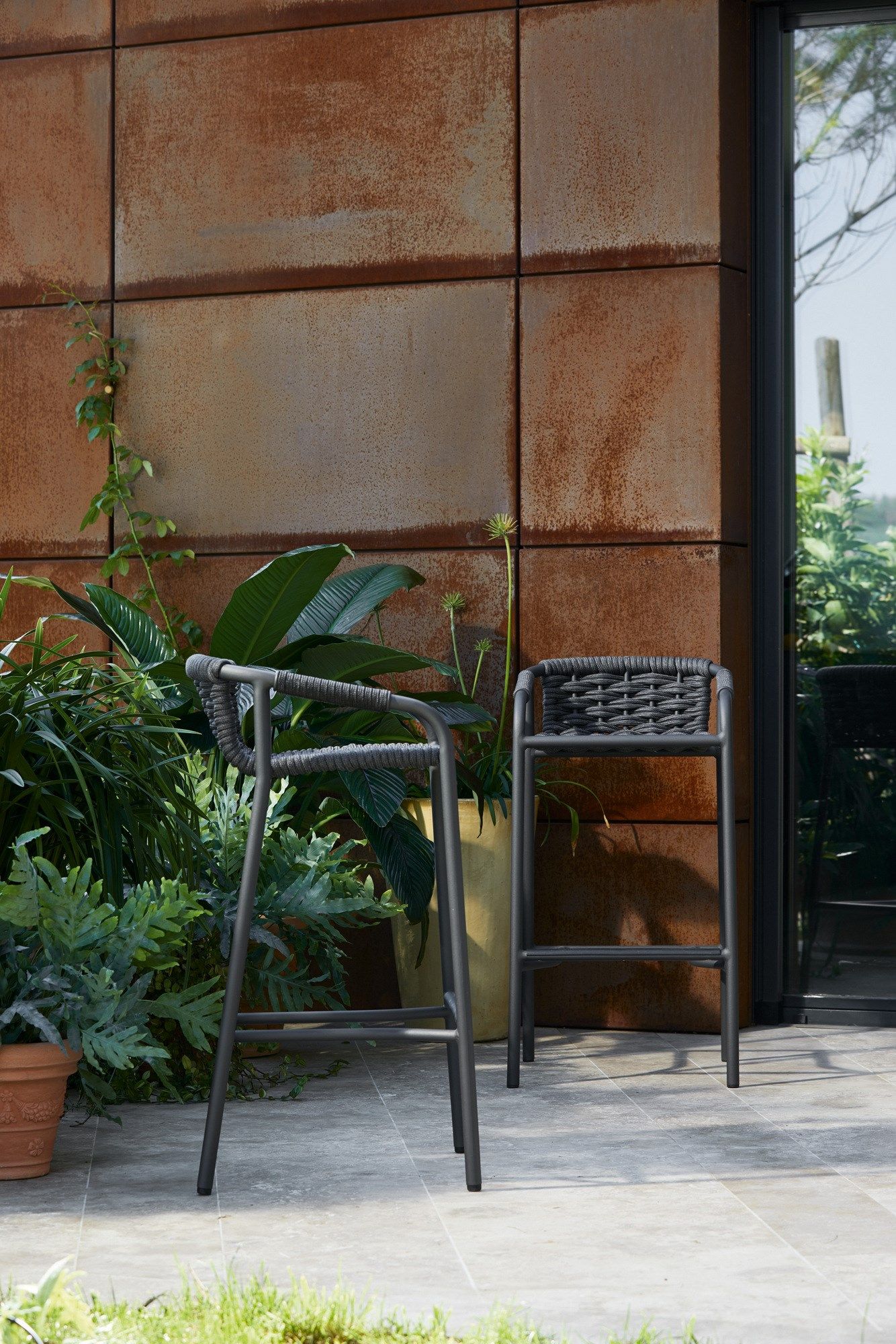 Высокий садовый стул с подставкой для ног Roberti Капри ARCH-00049705 - Вид №2