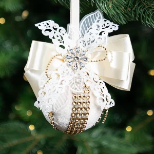 Елочный шар KREAFORTA с бантом, ø13 см, шампань с блестками 89420655