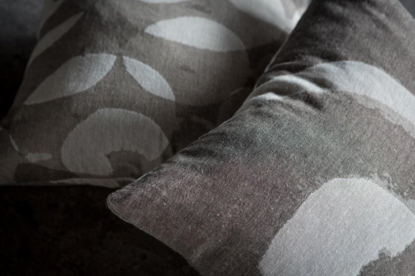 Ethnicraft Прямоугольная подушка из ткани Refined layers 21028 - Вид №2