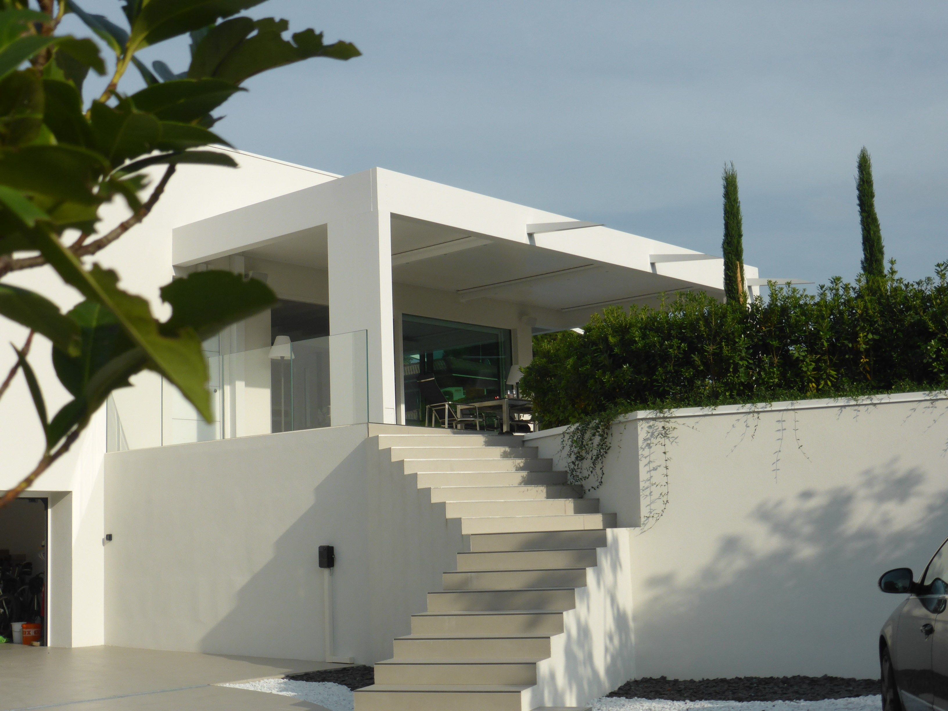 Пергола из алюминия с поворотными пластинами STUDIO 66 BLADE 180 ARCH-00037743 - Вид №20