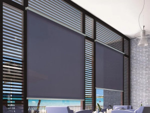 Рулонная занавеска для защиты от солнца