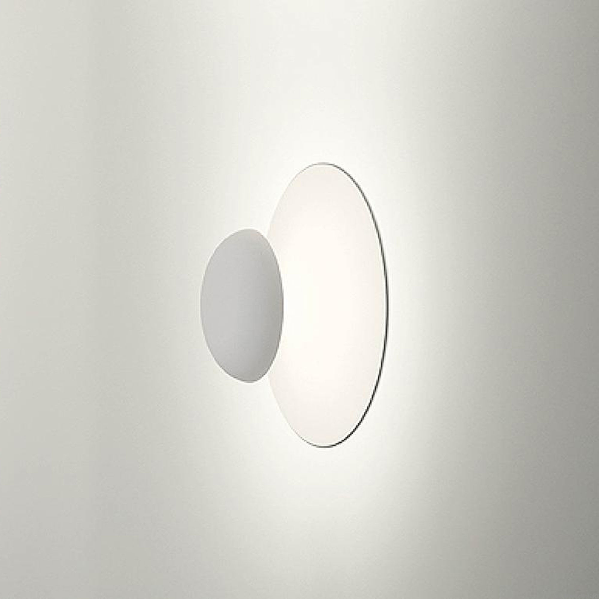 Vibia 2004 03 Gloss белый светильник настенно-потолочный Funnel 118071